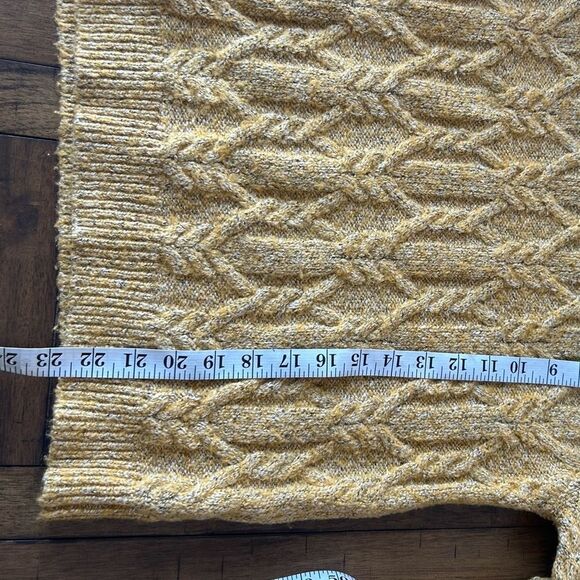 John + Jenn Revolve Mustard Gold Crewneck Cable knit Sweater Size XS - Picture 5 of 7
